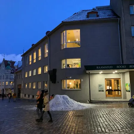 Old Town Writers House Apartment Tallinn